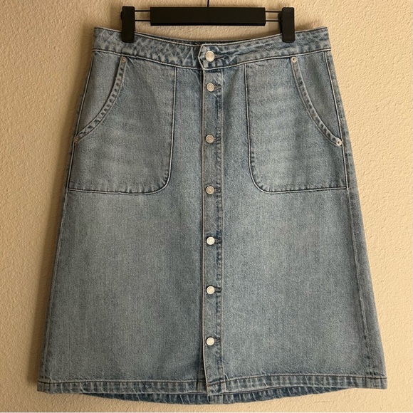 Daily Blue Denim Faye Skirt in Lake wash| size: M - Picture 6 of 13